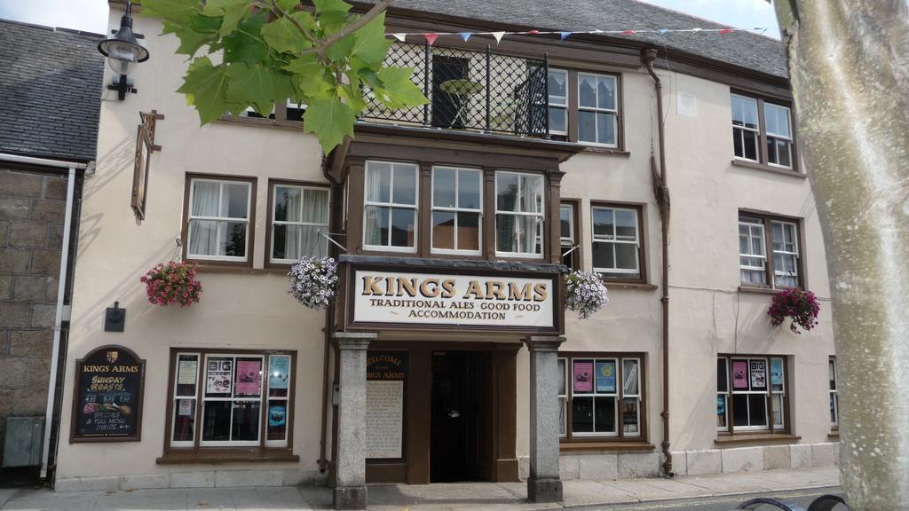 Kings Arms Hotel Пенрин Экстерьер фото